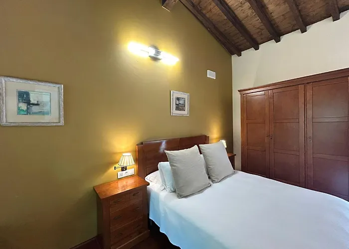 Отель Couso Relax Сарреаус